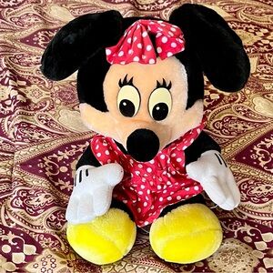 Vintage 1980’s Disneyland’s Walt Disney World Minnie Mouse Plush